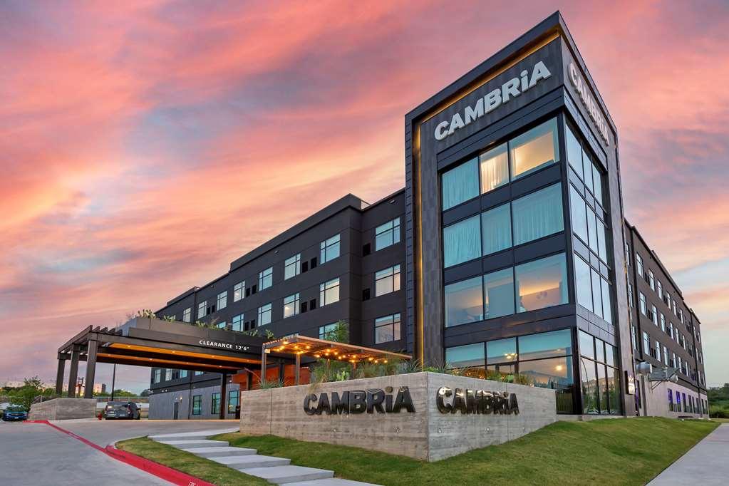 Cambria Hotel Austin Airport 便利设施 照片